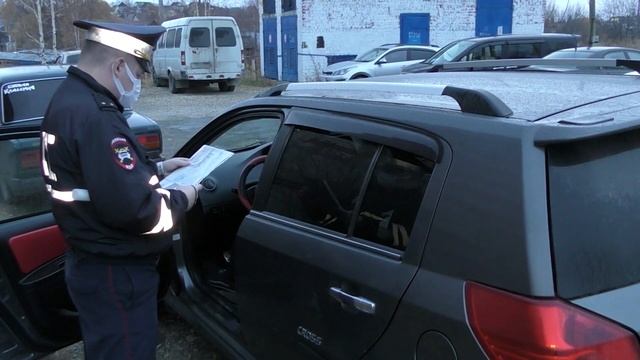 Пьяные водители и дети не в креслах - итоги рейдов ГИБДД Ревды смотреть онлайн