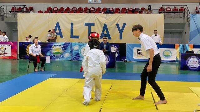 Мамриев Султан 10-11 лет, до 35 кг., среди спортсменов 1-го года обучения (финал) смотреть онлайн