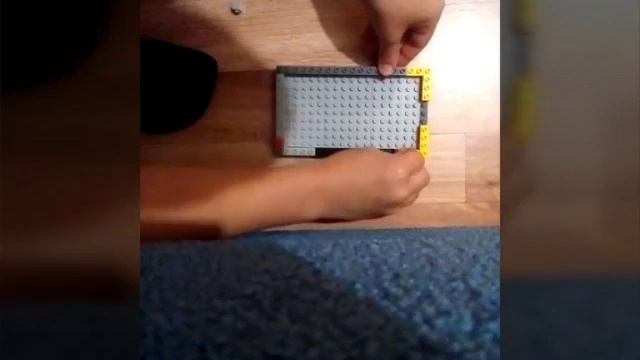 Делаем чехол из Лего смотреть онлайн