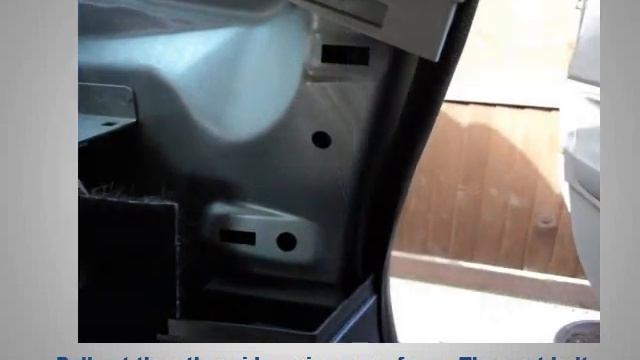 Ford Kuga MK1 load space trim panels removal. смотреть онлайн