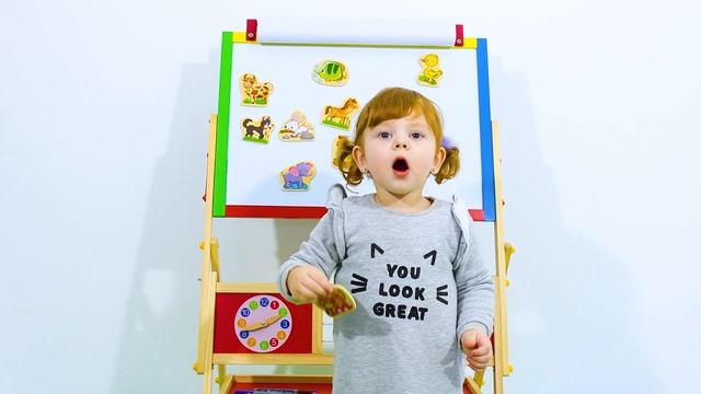 Сегодня мы с Арианой будим изучать животных, какие звуки издаёт каждое животное | Arishka Play Time смотреть онлайн