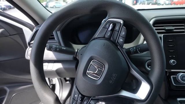 Новая Honda Insight 2022 года смотреть онлайн