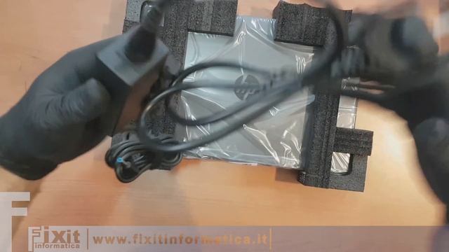 Unboxing HP 250 G7 Notebook 15.6 Pollici Intel i3 SSD 256 gb Ram 8 gb, Windows 10 смотреть онлайн