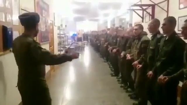 Заставили танцевать Русских солдат , Езидский танец гованд смотреть онлайн