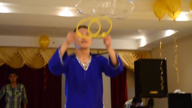 Шоу Гигантских Мыльных Пузырей BubbleMan, Уфа смотреть онлайн