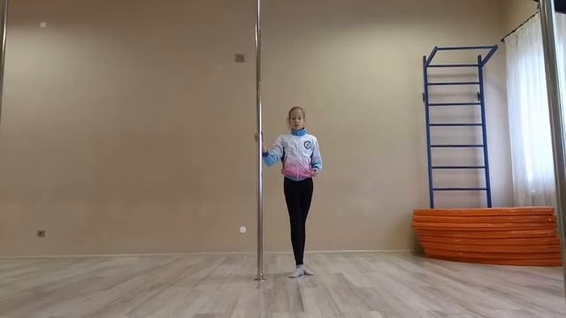 Как правильно делать стульчик на пилоне? /// Упражнения для начинающих /// Как делать правильно? смотреть онлайн
