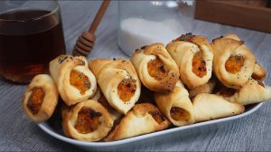 Простой и быстрый рецепт домашнего песочного печенья с курагой.  Просто тает во рту