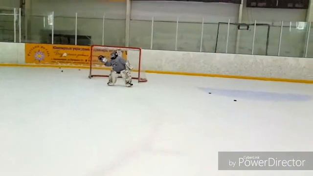 Тренировка на льду. Дриблинг. Калининград смотреть онлайн