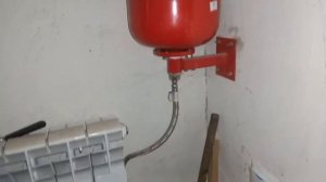 Установка расширительного бака ))) Как нельзя его устанавливать!!!