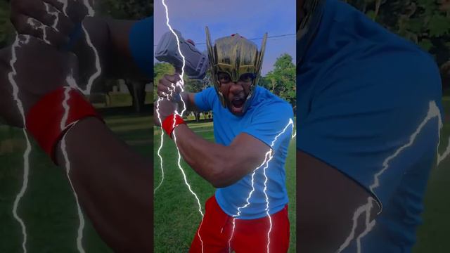 PAPAI THOR vs KONG😱🦧⚒️🛡 #thor #avengers #thunder #king #kingkong #kong #gorilla #monkey #godzilla смотреть онлайн