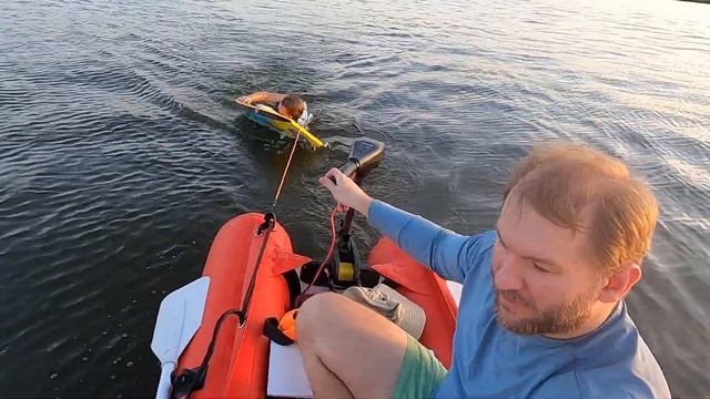 Катаем Алекса на доске смотреть онлайн