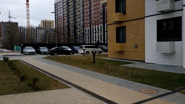 Прогулка по ЖК Яблоневые сады ДСК. смотреть онлайн