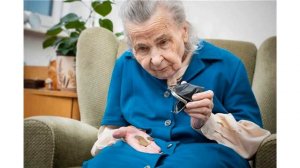 Доплата к пенсии за стаж работы 40 лет: размер, кому положена