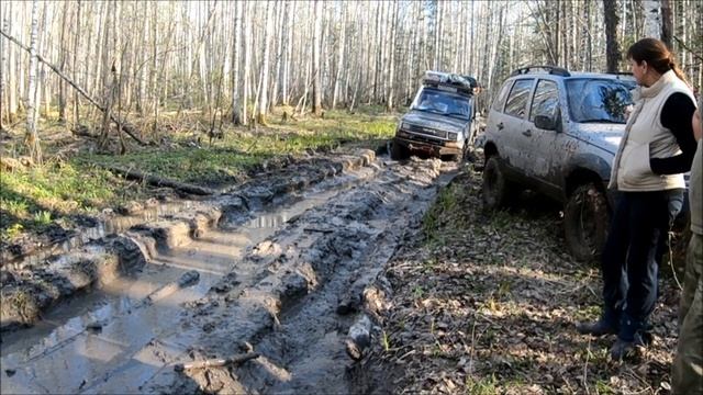 Дорога на Плотово озеро. Оффроад Джип Чероки, Нива, Нисан Патрол, Тайота, Грейт Вол смотреть онлайн