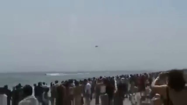 FA-18 Sonic Boom Beach Fly-By смотреть онлайн