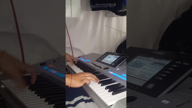 Tyros4 testing sounds and styles смотреть онлайн