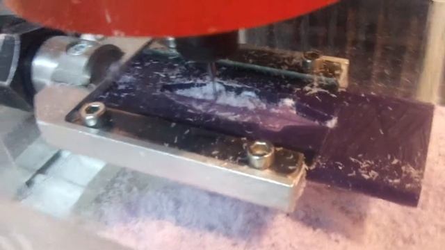Процесс фрезеровки на станке Jeweler mini. смотреть онлайн