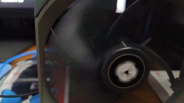 Вентилятор Thermalright TL-C14 работающий на сниженной скорости 1103 rpm смотреть онлайн