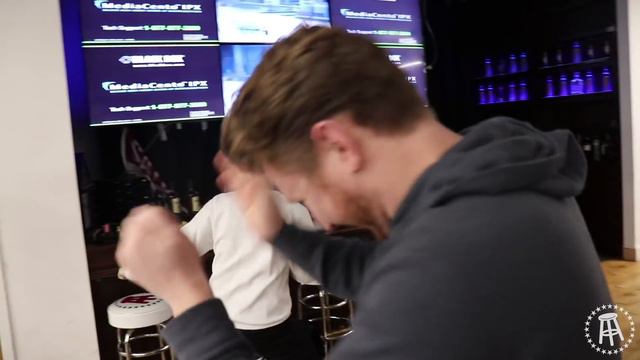 Never Not Dancing (Blake Anderson, Hank Azaria, Camille Kostek) — Vlog #3 смотреть онлайн