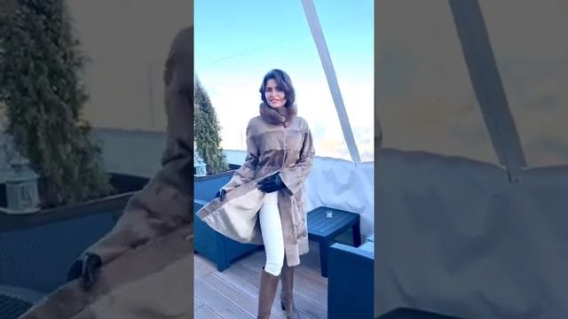 Шуба из каракульчи смотреть онлайн