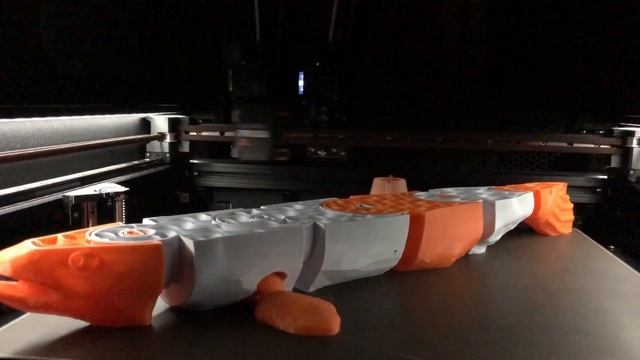 The Worlds Largest Articulated Fish on the Prusa XL With Input Shaping смотреть онлайн