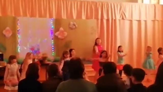 Выступление клуба "Hogwarts" на 8 Марта смотреть онлайн