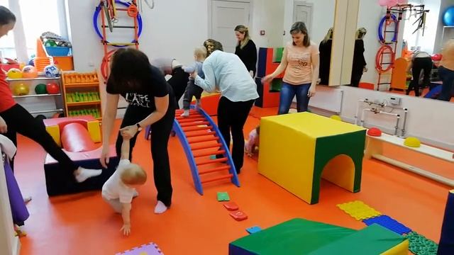 Танцы с мамой 1-3 лет смотреть онлайн