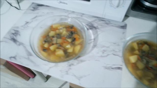 Почему я не уехала домой?/ Ответ на комменты/ Посиделки с дочкой/ Влог #Мамачоли смотреть онлайн