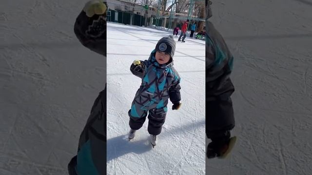 Рекорд. Коньки. Как научиться кататься на коньках. Самый простой способ. Nastya 1 смотреть онлайн