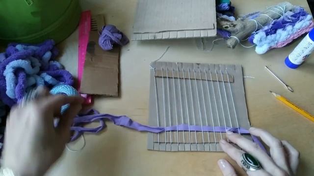 В гостях у мастерицы - Ткацкий станок своими руками для самых маленьких смотреть онлайн