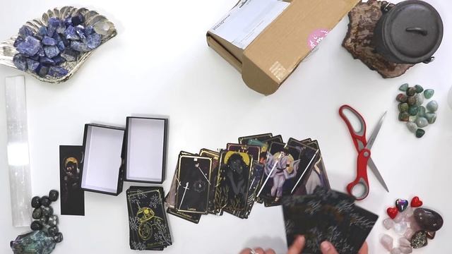 Solaris Tarot #Unboxing (Star Wars-Inspired Tarot Deck!) #tarot #oracle #tarotdeck #oracledeck смотреть онлайн
