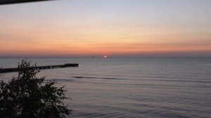 Релакс-видео. Рассвет в Феодосии. Шум моря. Восход солнца в Крыму.