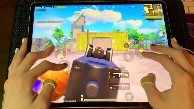 Question My girl ＆ boy ?? 6fingers handCam | Solo vs Squad | PUBGMOBILE смотреть онлайн