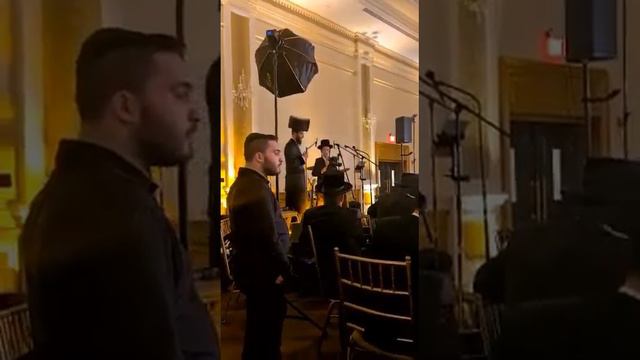 Beautiful: Watch Beri Weber singing with his son at his Bar Mitzva смотреть онлайн