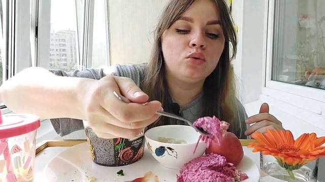 Мукбанг Ем то, что написали зрители #мукбанг #итинг #обжор #фудблогер смотреть онлайн