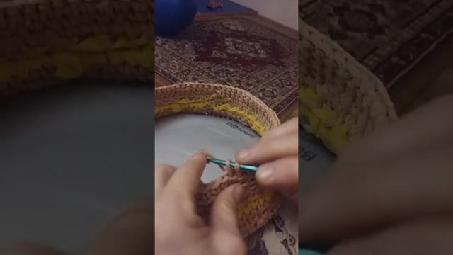 Часть 2.Вяжем интерьерную корзину . смотреть онлайн