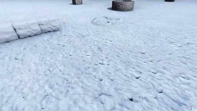 The Long Drive Building a House out of Snow and Traffic Mod смотреть онлайн
