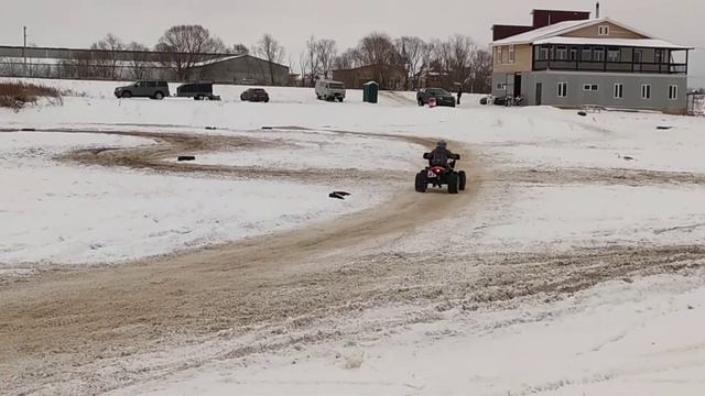 в 4 года на квадроцикле Motax | Shumash Motopark 2021 смотреть онлайн