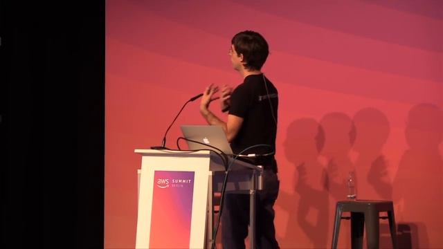 Build Your First Big Data Application on AWS смотреть онлайн