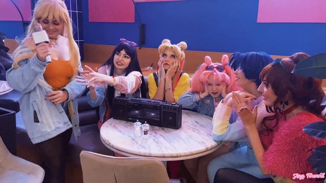 Друзья сейлоры || Backstage с фотосессии Sailor Moon в стиле Friends смотреть онлайн