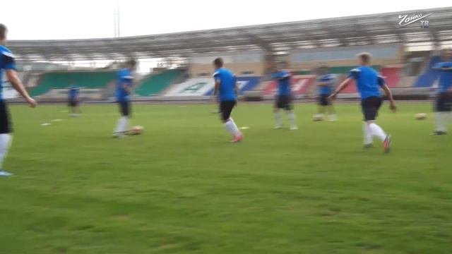 Предматчевая тренировка в Майкопе смотреть онлайн