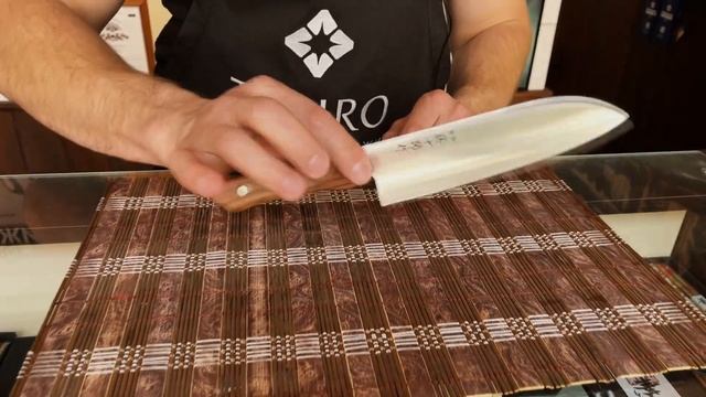 Японский Шеф Нож Сантоку Fuji Cutlery (TJ-50) смотреть онлайн
