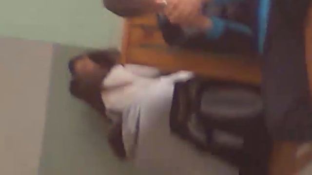 первый раз научился играть в телефон смотреть онлайн