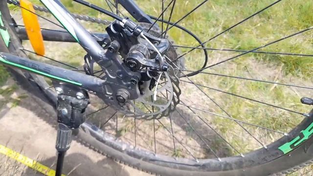 Проверяем тормозной путь у тормозов марки SHIMANO на разных поверхностях! смотреть онлайн