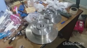 День 30 - тавотницы в ступицы, разборка амортизаторов