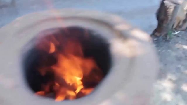 Тандыр(тонир) своими руками из кирпича и глины Первый обжиг смотреть онлайн