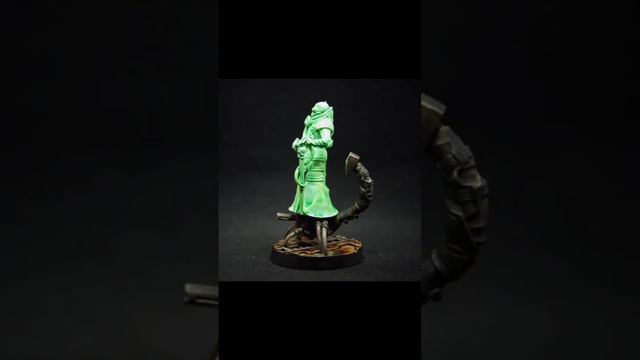 Here's another one of my Necromunda conversions. A House Agent from House Delaque. смотреть онлайн