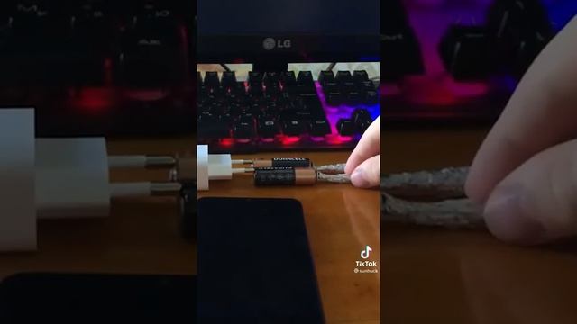 ЛАЙФХАК, КАК ЗАРЯДИТЬ УСТРОЙСТВО!