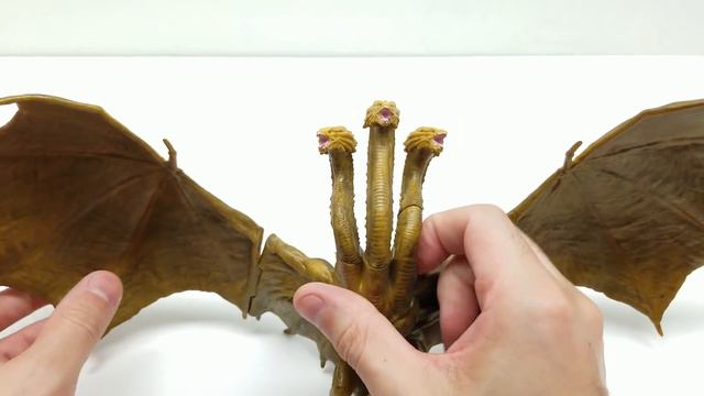 KING GHIDORAH (GODZILLA King of the Monsters) 2nd Release action figure by Jakks Pacific UNBOXING смотреть онлайн