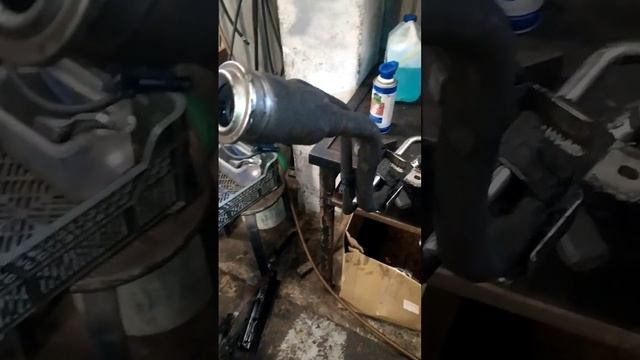 Отсекает пистолет при заправке. смотреть онлайн